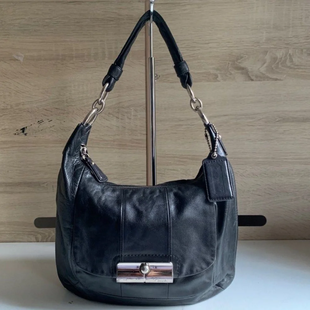 Vintage Coach🖤Black hobo bag slouch purse work bag travel bag